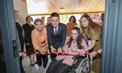 Bayraklı'da Engelliler Haftası Etkinliği: Sanatla Sınırları Aştılar