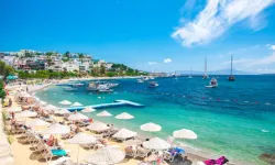 Bodrum bu sene de pes dedirtti! 2025 plaj tarifesi açıklandı