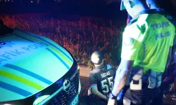 Denizli'de "Dur" İhtarına Uymayan Sürücü Polise Çarptı!