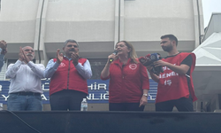 DİSK Başkanı İzmir'de: “Haklarımızı sorgulamayın”