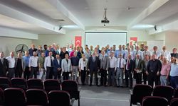 Efeler'de Öğretmenlere Yapay Zeka Eğitimi Veriliyor