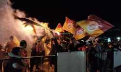 Denizli’de Galatasaray’ın 25. şampiyonluk coşkusu sokaklara taştı