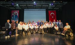 Gaziemir’de Engelsiz Türküler Gönülleri Fethetti