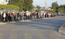 İzmir’de büyük grev başladı