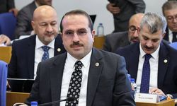 AK Partili Kırkpınar’dan CHP’ye “Körfez kokulu” yolsuzluk eleştirisi