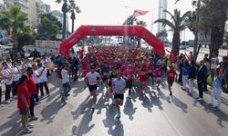 Karşıyaka’da Zübeyde Hanım’a Vefa Koşusu
