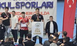 Çiğli Fen Lisesi’nden Taha Çaylak Büyük Başarısı