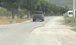 Menemen’de yol mağdurları: Emiralem Kır mahallesi çukurlar içinde