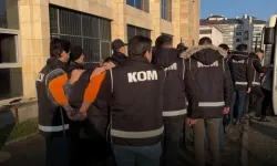 İzmir’de tefecilik çetesi çökertildi: 49 sanık 12 tutuklama