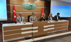Bornova'nın Bütçe Krizi CHP ve AK Parti'yi Karşı Karşıya Getirdi
