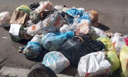 Konak’ta Grev İsyanı: Sokaklar Çöpten Geçilmiyor