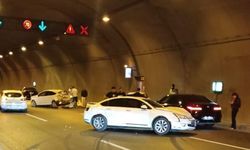 İzmir'de zincirleme kaza: 3 kişi hastaneye kaldırıldı