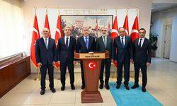 Uşak’ta Akar ve Yıldız’a protokol karşılama