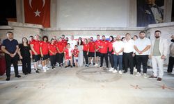 Menderes’te spor okulları coşkulu törenle açıldı