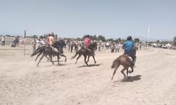 Baklan Ovası’nda Rahvan Atlar Nefesleri Kesti