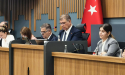 İzmir’de CHP içi kriz mi büyüyor? Tugay’dan açıklama