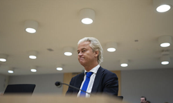 Hollanda'da hükümet çatladı: Wilders ayrıldı