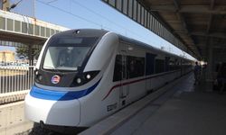 İzmir’de Hastane Yangını Alarmı: İZBAN Elektriğe Ara Verdi