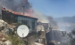 Bahçede başlayan yangın ev ve depoyu sardı