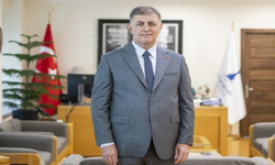 İzmir Büyükşehir’de TİS tartışması: Tugay’dan seçim öncesi zam tepkisi