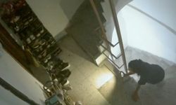 Manisa’da ilginç hırsızlık anı kamerada
