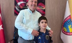 Ali Koç’tan minik Rüzgar’a anlamlı davet