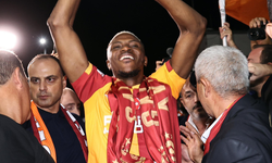 Osimhen Galatasaray’da! Dünya basını bu transferi konuşuyor