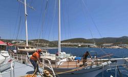 Bodrum’da içinde 6 kişi bulunan ve su alan tekne kurtarıldı