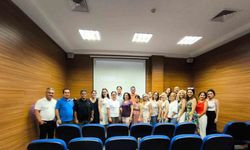 İzmir’de eğitim çalışanlarına ’İletişim ve Stres Yönetimi’ kursu