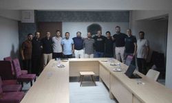 Nazillispor’da yeni yönetim taraftarlarla bir araya geldi