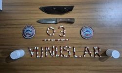 Polis 51 bin adet doldurulmuş makaron ve ruhsatsız silahlar ele geçirdi