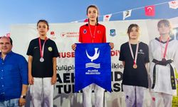 Aliağa’nın minik taekwondocuları Manisa’dan 3 madalya ve kupa ile döndü