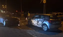 İki otomobilin çarpıştığı kazada 6 kişi yaralandı