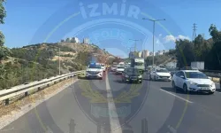 İzmir’de kaza trafiği felç etti!