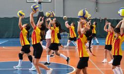 Tire Belediyesinin Yaz Spor Okulları, öğrencilerin buluşma noktası oldu
