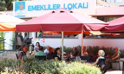 Narlıdere Belediyesi’nden emeklilere sosyal destek