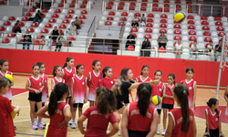 Bayraklı’da 13 branşta yaz spor kursları başladı
