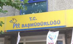 İzmir PTT Başmüdürlüğü’ndeki  ''sürgün ve yolsuzluk’' iddiaları protesto edildi