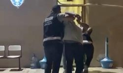 Çeşme’de eğlence mekanında silahlı kavga: 2 yaralı, 2 gözaltı