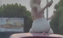 Çeşme’de otomobil sunroofunda twerk dansı adliyelik oldu