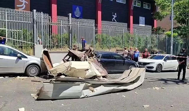 SON DAKİKA: Bağcılar'da Korkutan Patlama!
