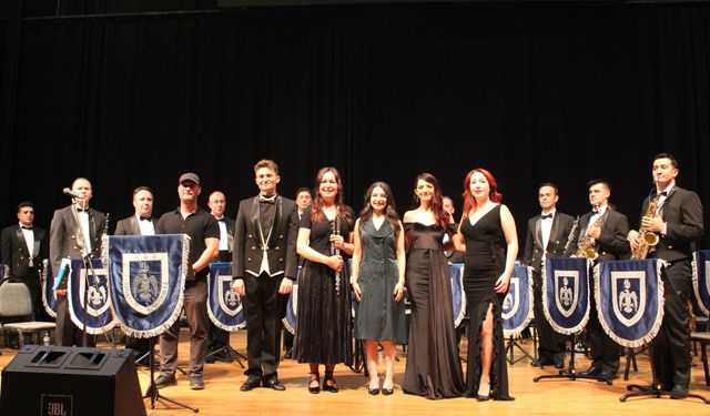 EÜ'de 70. Yıla Özel Bando Konseri Dinleyicilere Müzik Ziyafeti Yaşattı