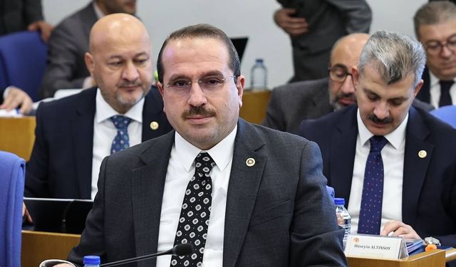 AK Partili Kırkpınar’dan CHP’ye “Körfez kokulu” yolsuzluk eleştirisi