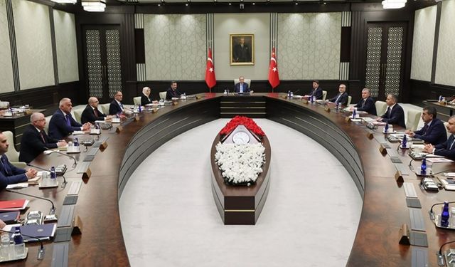 Gözler Cumhurbaşkanlığı kabinesinde: Hangi bakanlıklar değişebilir?
