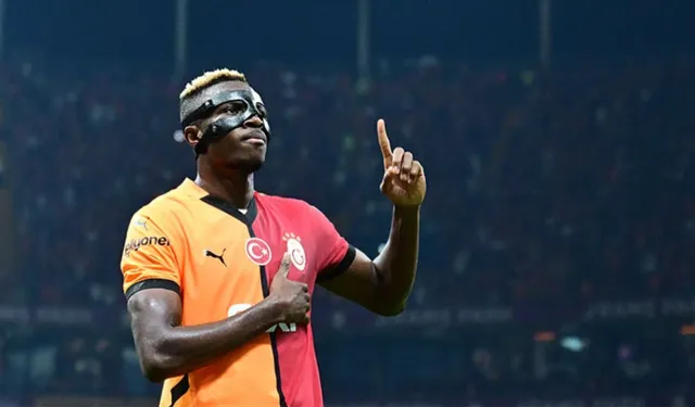 Galatasaray Taraftarından Osimhen'e: "Bizimle Kal"