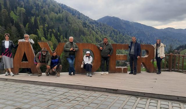 İzmirli Gazeteciler Rize’nin Doğasında ve Kültüründe Kayboldu!
