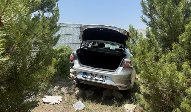 Afyonkarahisar’da otomobil takla attı: 2 kişi yaralandı