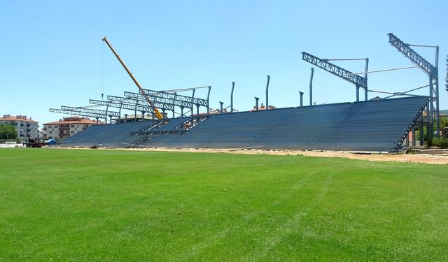 Muğla Atatürk Stadyumu’nda inşaat hızlandı