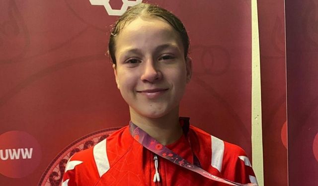 Reyyan Yıldız U15 Avrupa’da gümüş madalya aldı