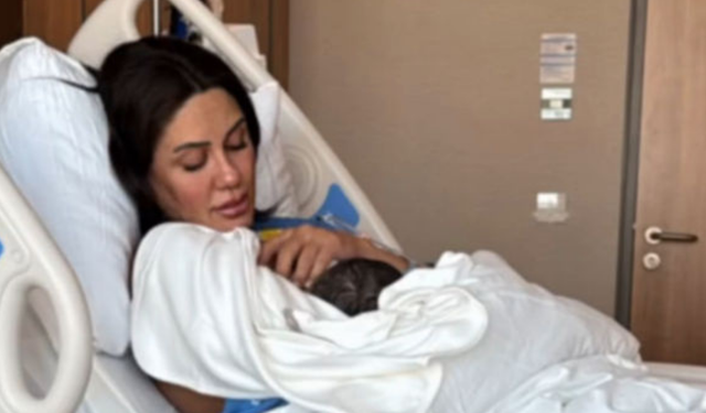Sahra Işık ve İdris Aybirdi'nin ilk bebekleri Pamir dünyaya geldi